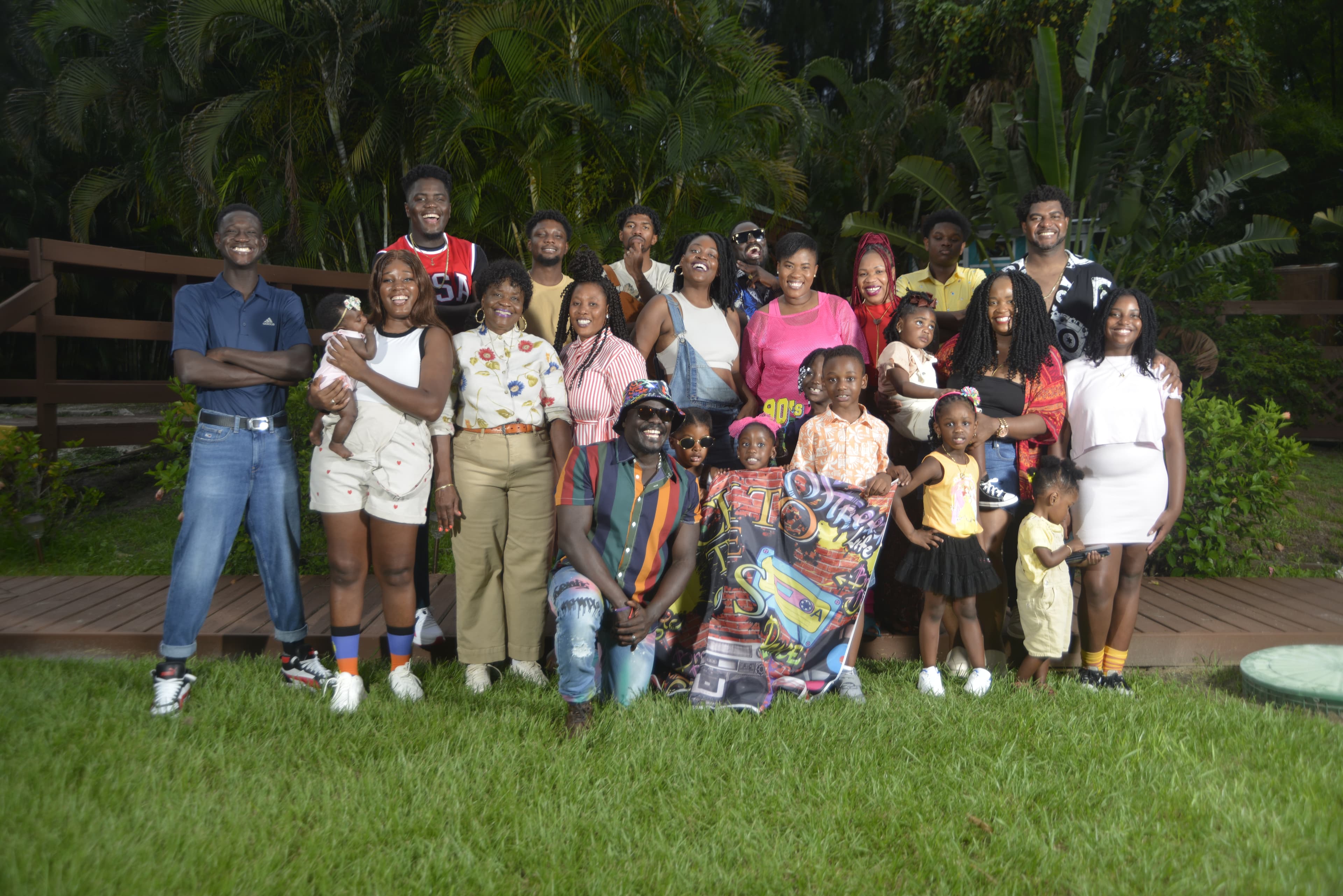 Large family and friends group portrait outdoors, Cape Coral, Fort Myers, Bonita Springs and Naples