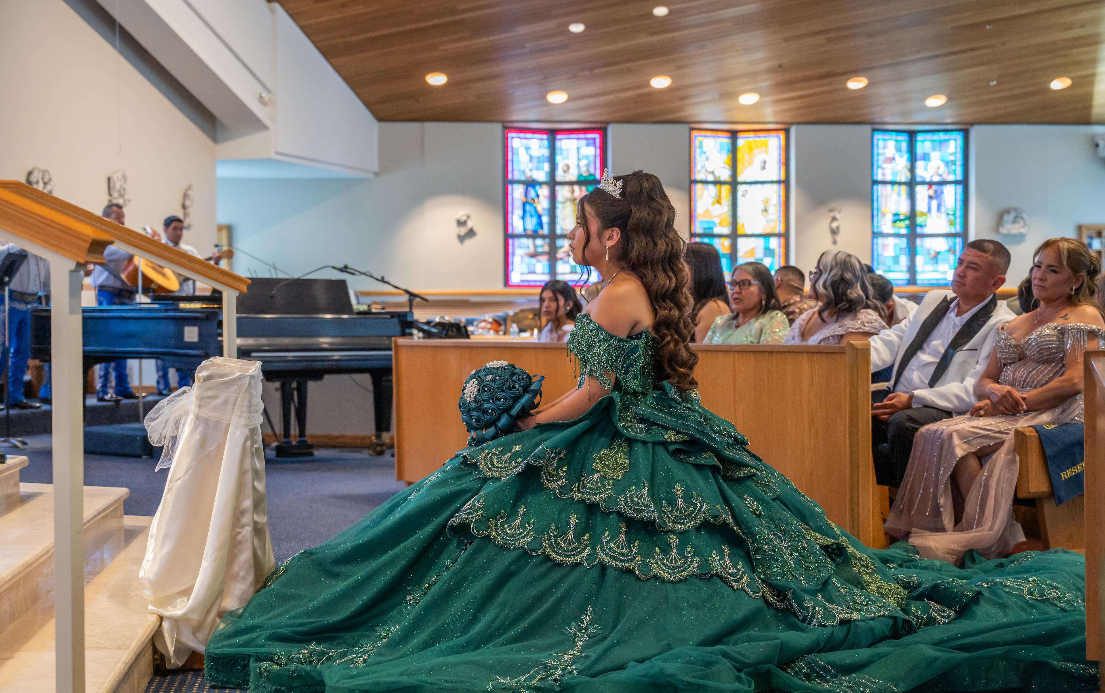 Quinceañera portrait with family, Fort Myers